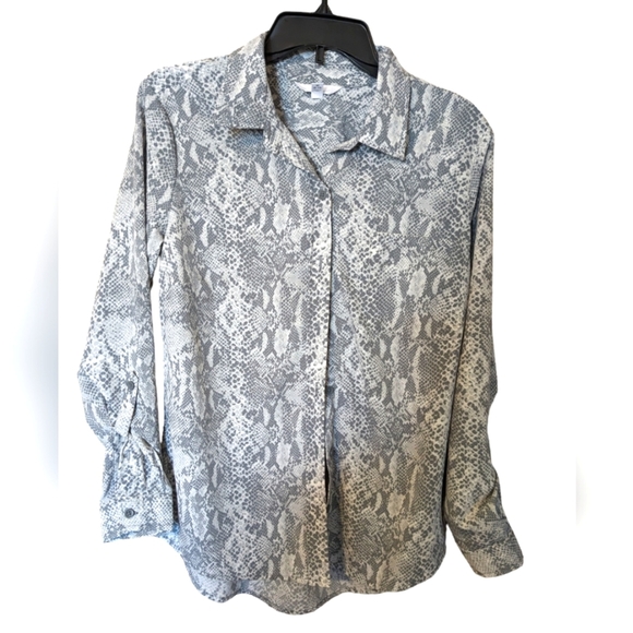 Time and Tru Tops - Time & Tru gray button down poly snakeskin blouse with decorative button sleeves